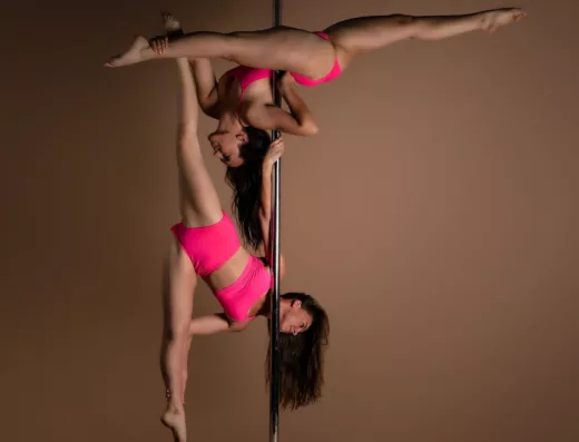 Pole Duo